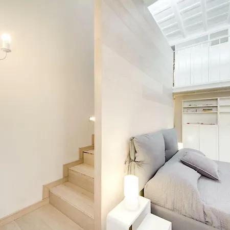 Vicolo Della Vaccarella - Pantheon