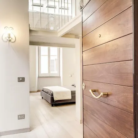 Vicolo Della Vaccarella - Pantheon